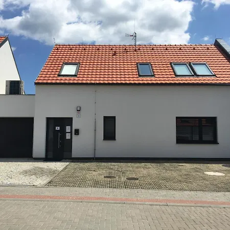 Rodinny S Vyhledem Na Zamek Apartment